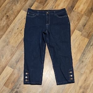 👖Nine West Dark Blue Cropped Jeans with Button Accents